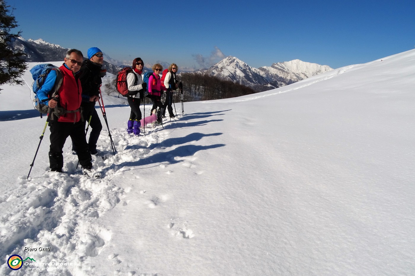 22 Si apre la vista anche verso le Grigne.JPG